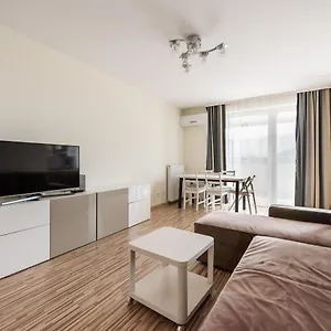 https://red-spacious-apartment.warsawhotelspoland.com